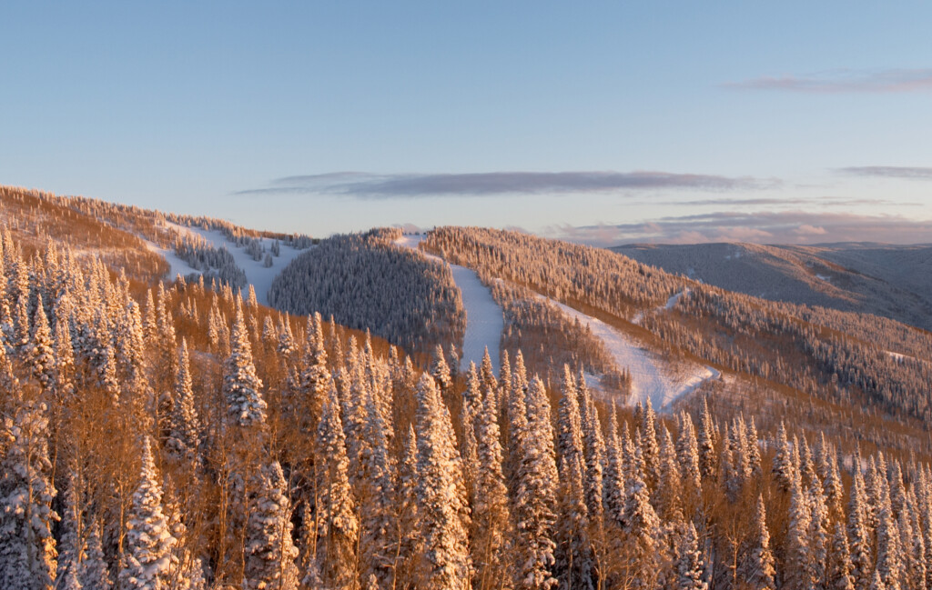 Panorama,of,ski,slopes,at,winter,,steamboat,ski,resort,,colorado,